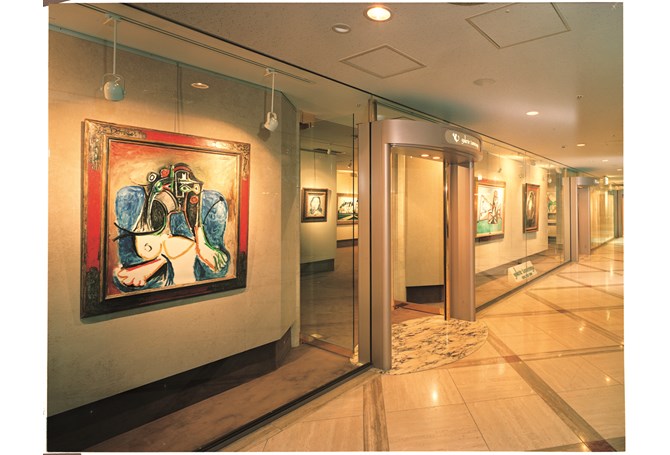 Galerie Taménaga Osaka renewal